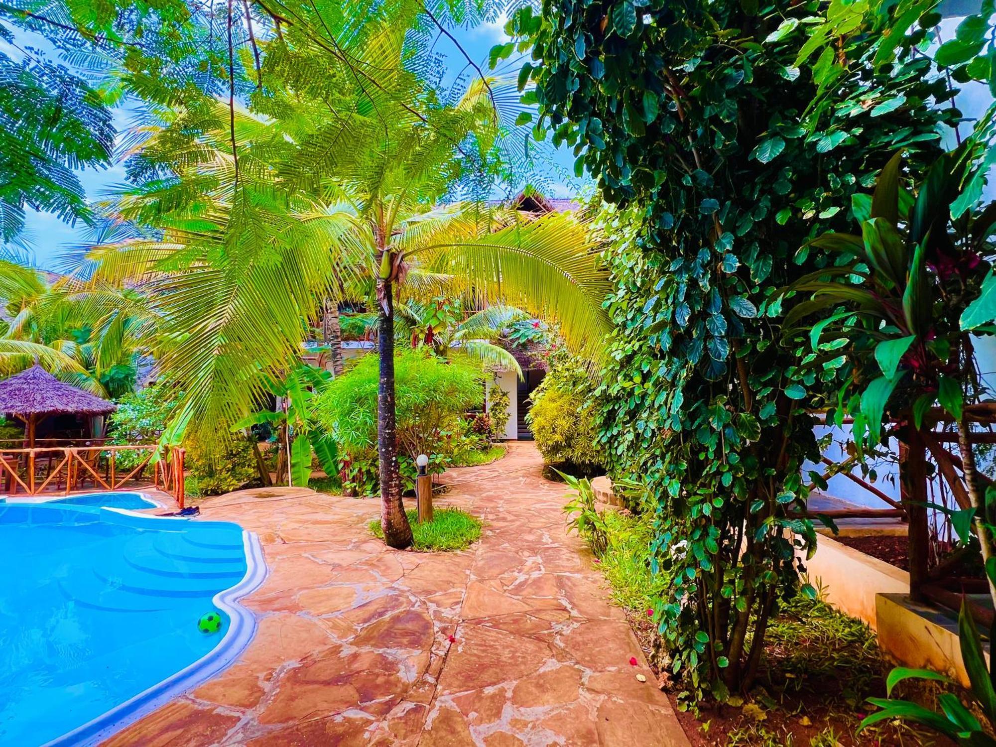 Tropical Nungwi Hotel Exterior photo