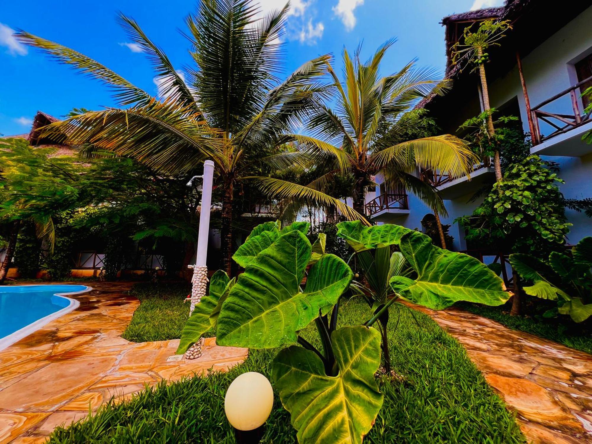Tropical Nungwi Hotel Exterior photo
