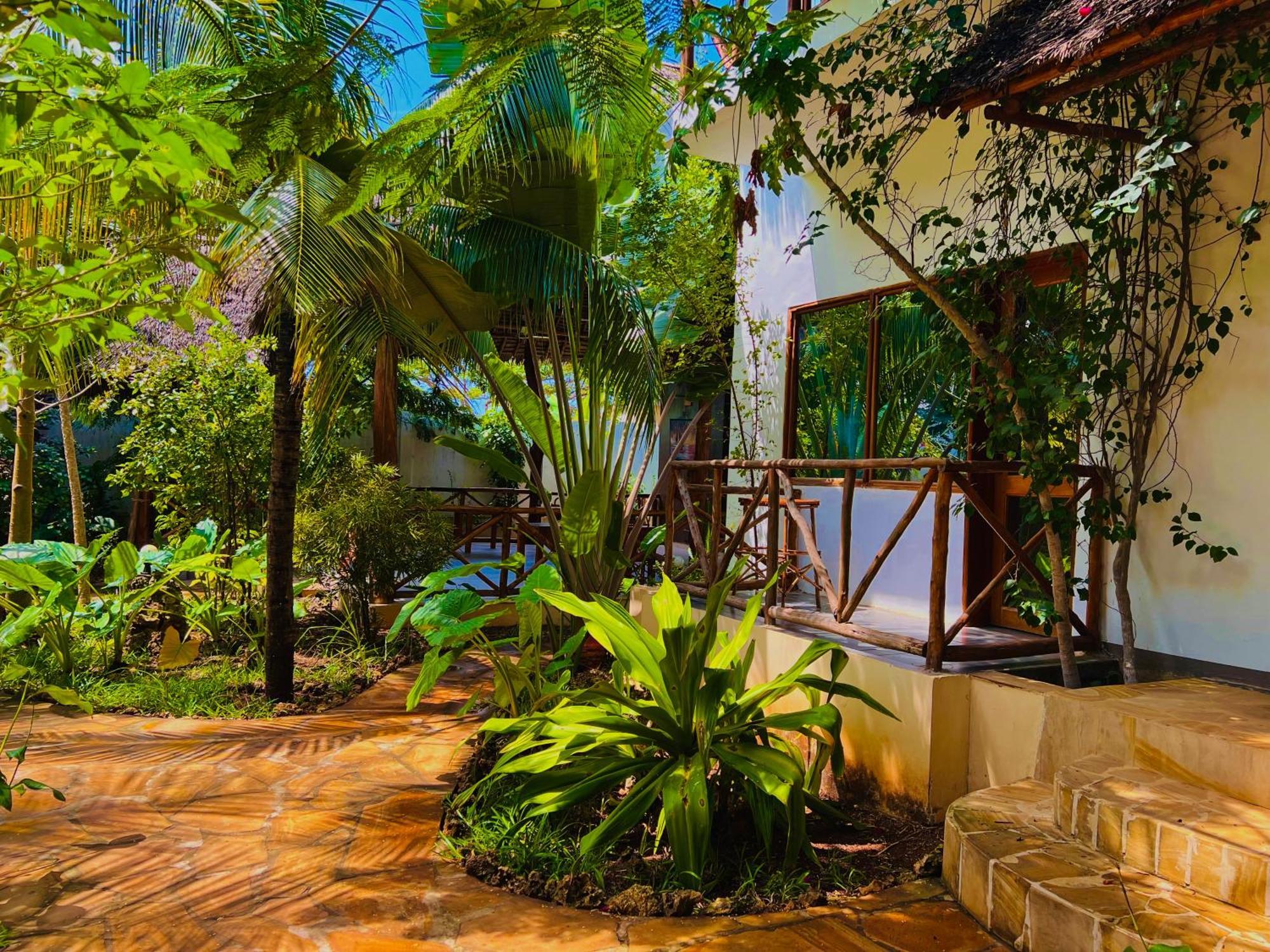 Tropical Nungwi Hotel Exterior photo