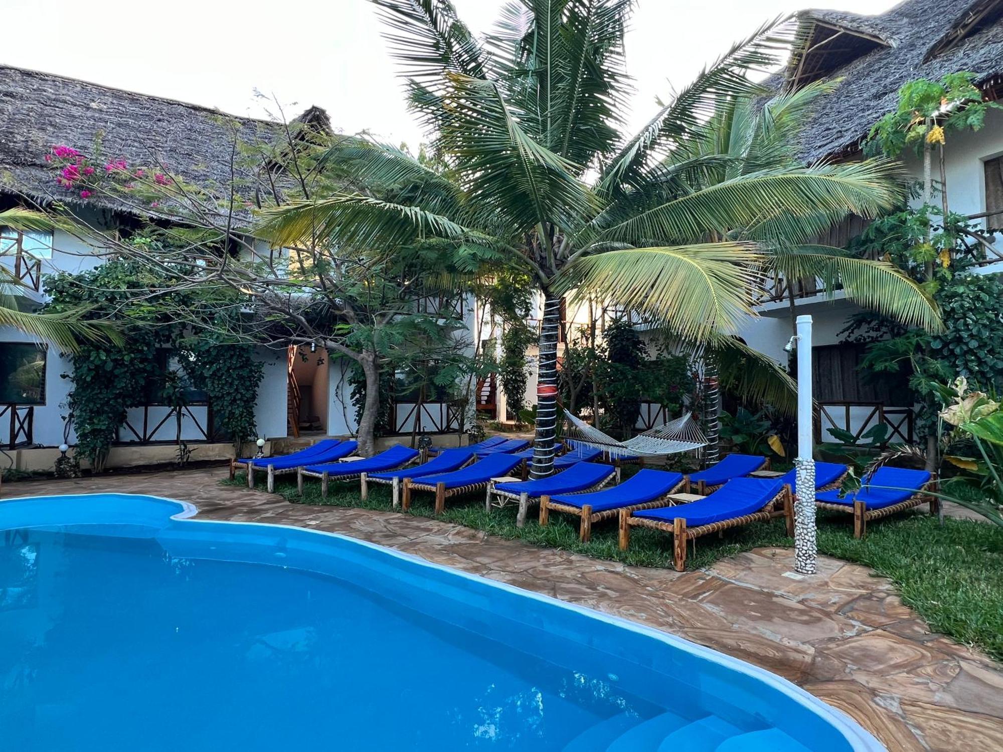 Tropical Nungwi Hotel Exterior photo